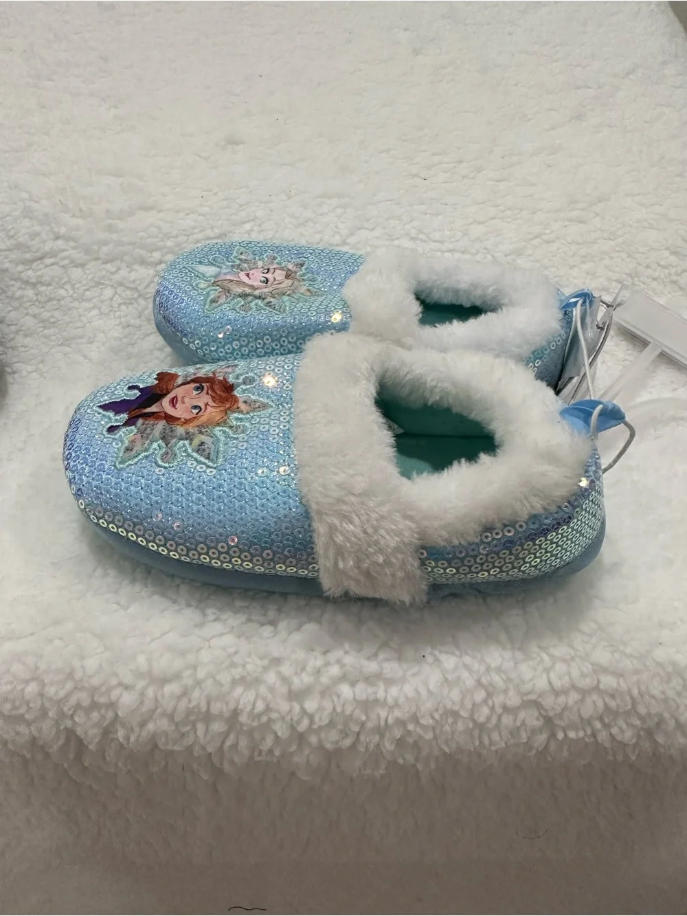 Girl’s Frozen Slippers